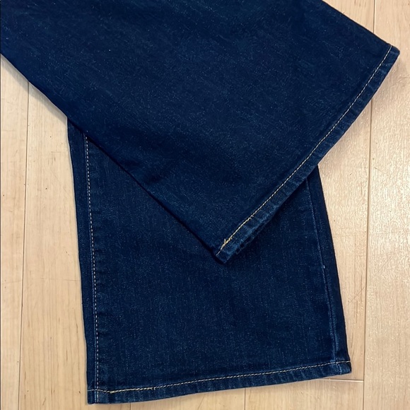 Levi’s mid rise bootcut Dark Blue Flare Jeans Size 12 - Picture 3 of 12